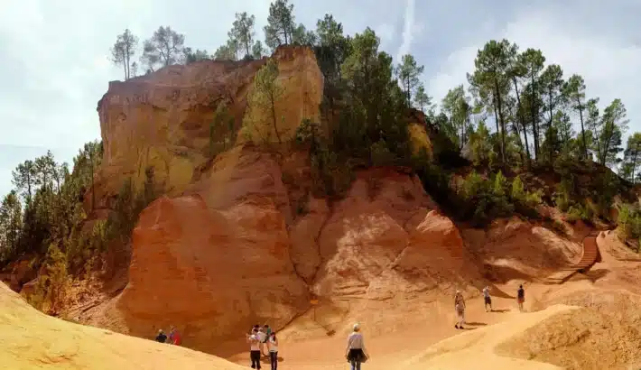 The ochre cliffs of the ochre trail in Roussillon