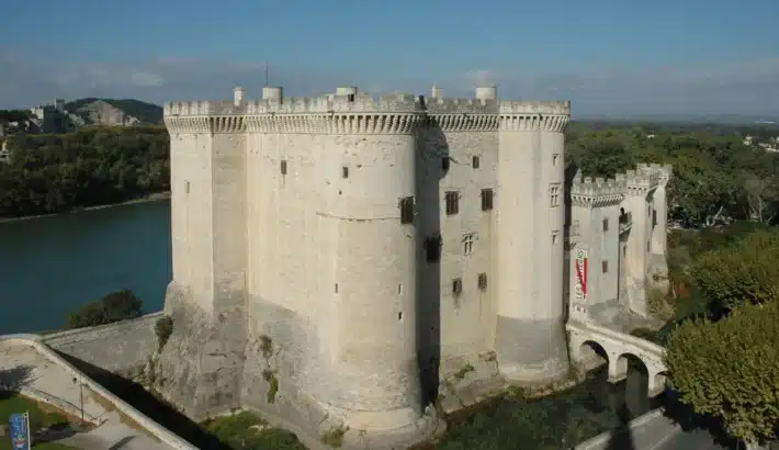 Le château du roi René à Tarascon, au bord du Rhône